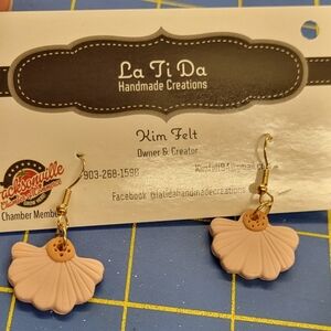 Half Floral Earrings Light Pink Flower